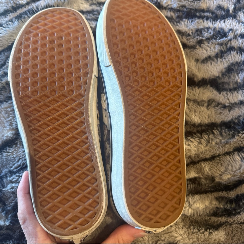 Vans Cat Print Sneakers with Orange Interior - Picture 3 of 16